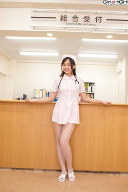 年轻的女学生